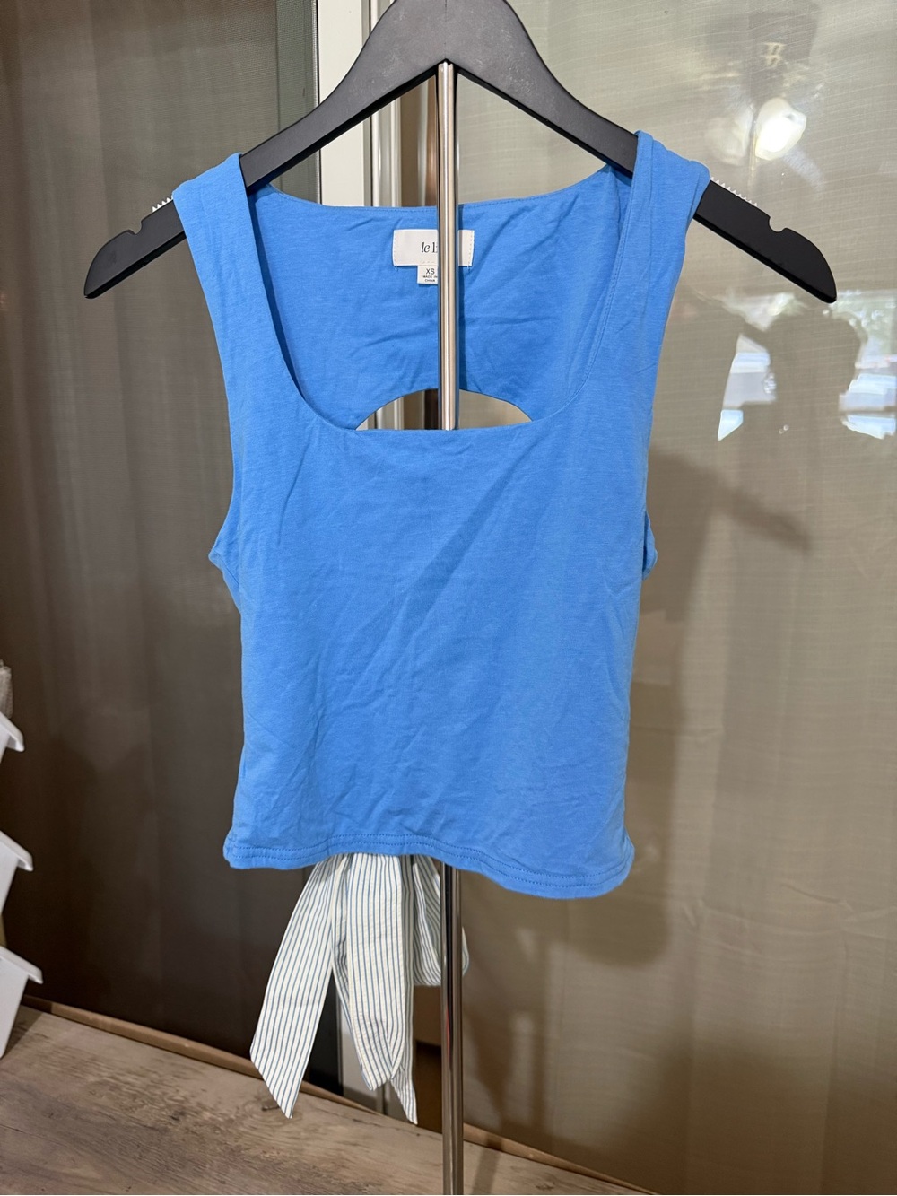 Le Lis Bright Blue Scoop Cutout Tank
